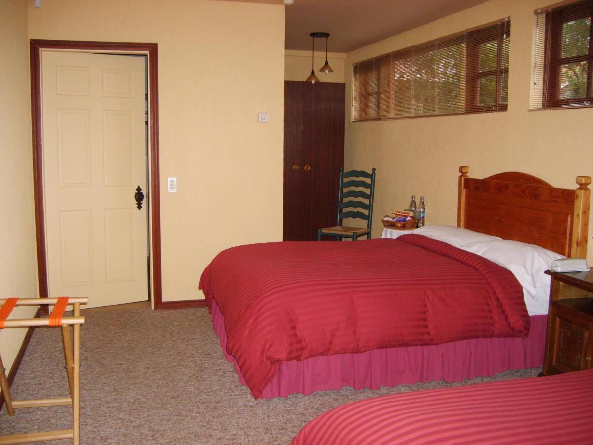 Yan Kee Way Lodge Bungalow Puerto Varas Buitenkant foto