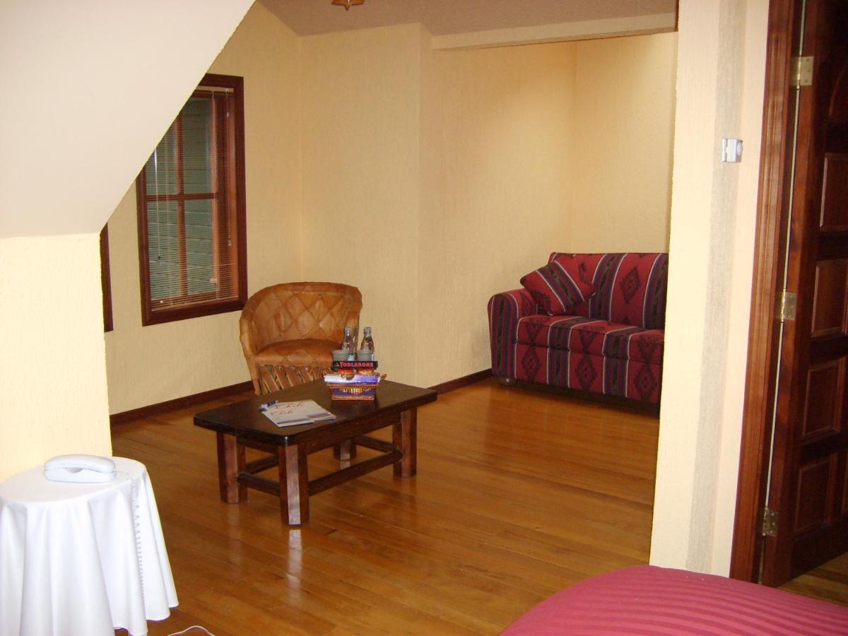 Yan Kee Way Lodge Bungalow Puerto Varas Buitenkant foto
