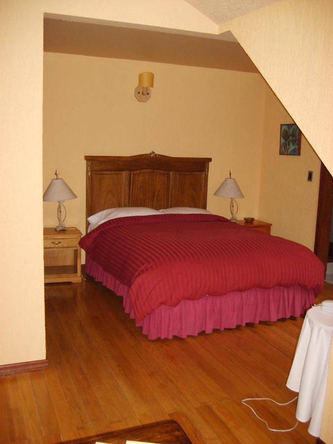 Yan Kee Way Lodge Bungalow Puerto Varas Buitenkant foto