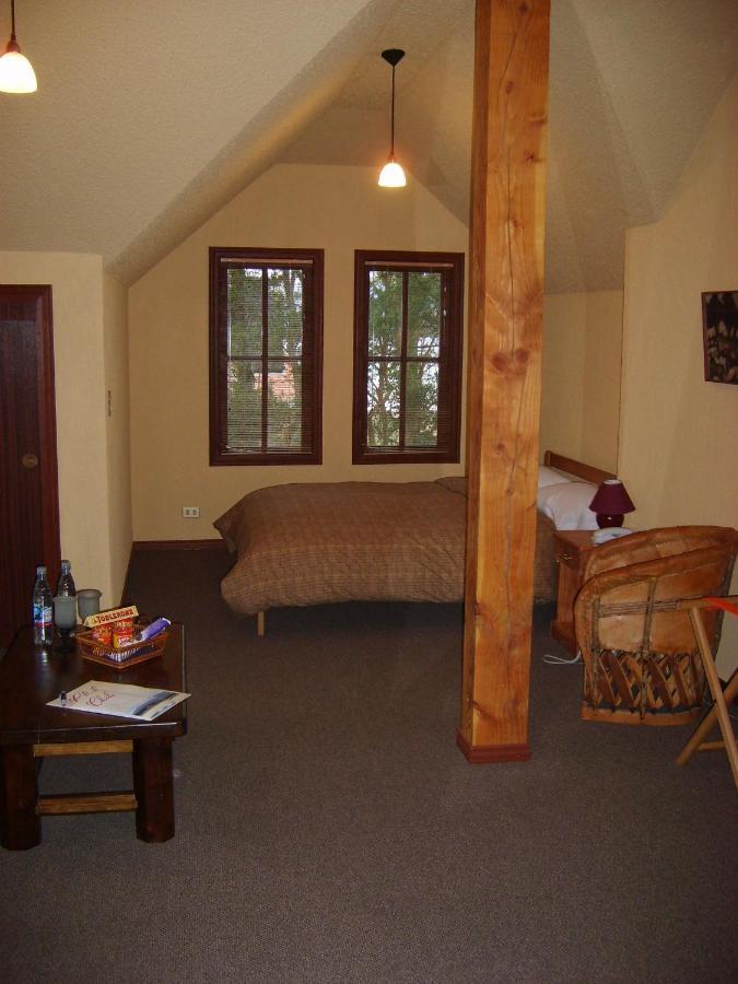 Yan Kee Way Lodge Bungalow Puerto Varas Buitenkant foto